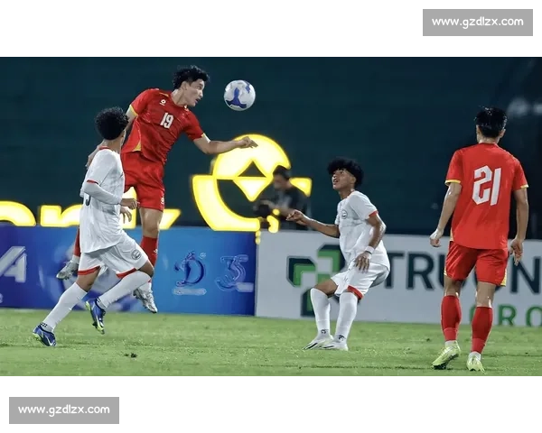 以快速反击为核心打造高效制胜的现代攻防体系与节奏掌控协同升级 以快速反击为核心打造高效制胜的现代攻防体系与节奏掌控协同升级